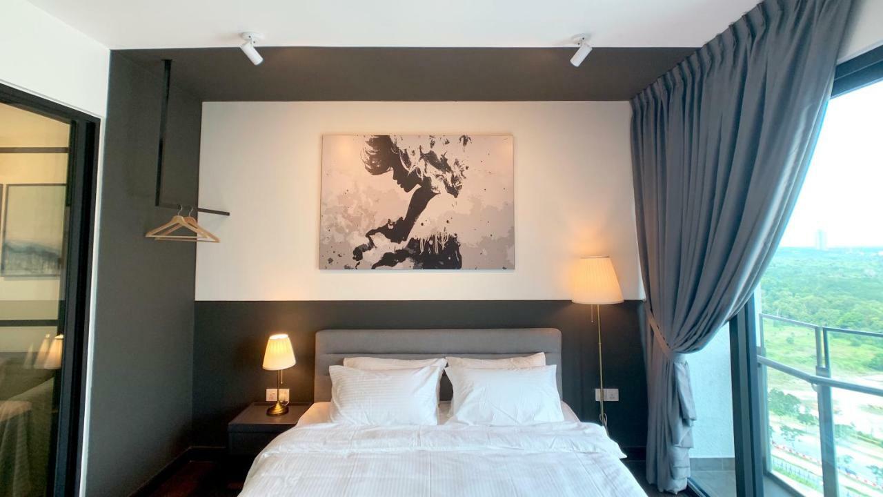 Almas Suites By Iconic Bliss Nusajaya  Exteriör bild