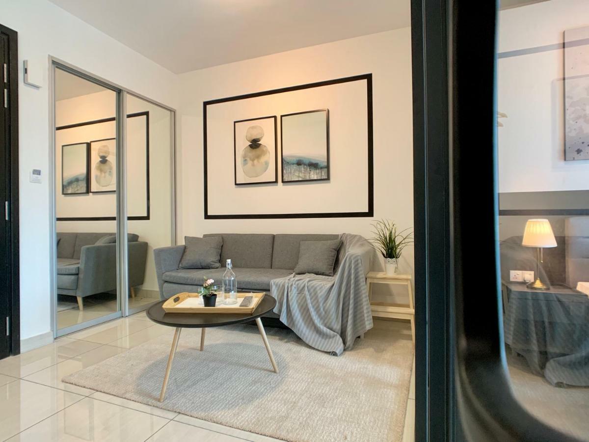 Almas Suites By Iconic Bliss Nusajaya  Exteriör bild