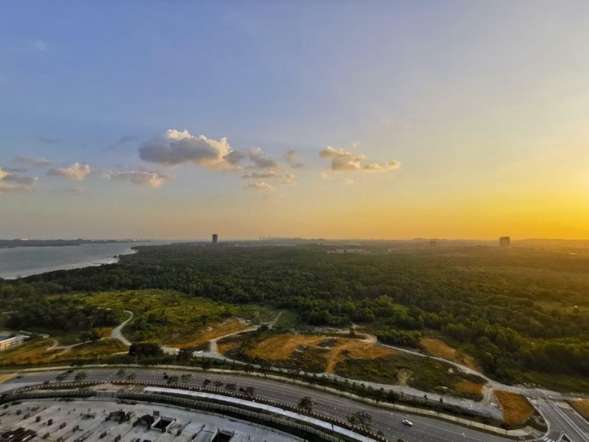 Almas Suites By Iconic Bliss Nusajaya  Exteriör bild